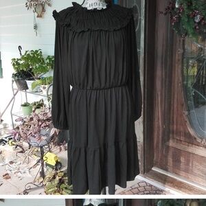 ~Ann Taylor black ruffle collar, tiered, Flowey, long sleeve knee length dress M